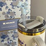 تراول ماگ استنلی گلدار با جعبه کادویی آبی -Stanley کد 0282 - Image 3
