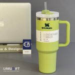 ماگ نِی‌دار استنلی Stanley Quencher تامبلر سبز لیمویی 40oz- کد 0359