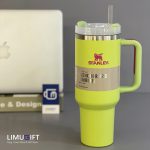 تراول ماگ استنلی Stanley Quencher مدل تامبلر رنگ سبز فسفری 40oz -کد 0390