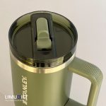 تراول ماگ استنلی مدل تامبلر نیوکالکشن 40oz سبز ارتشی -stanley کد 0395 - Image 4